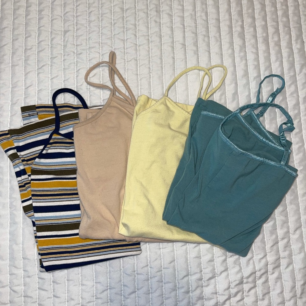 Women’s tank top bundle